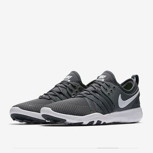 nike free tr7 black